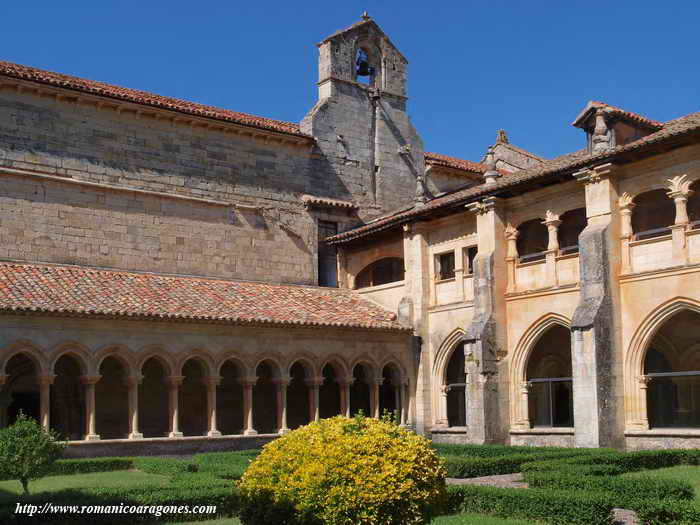 Ángulo noreste del claustro